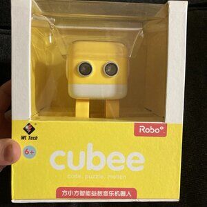 High-tech WL TOYS CUBEE yellow WLF9-Y Robot NEW